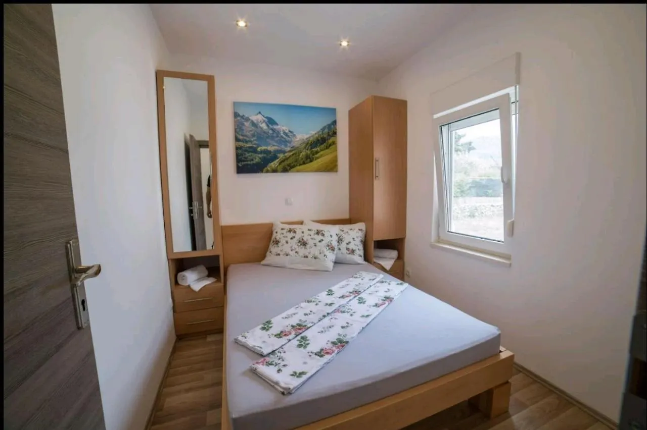 Apartment Apartman Vukadin